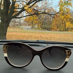 Louis Vuitton Authentic Sunglasses